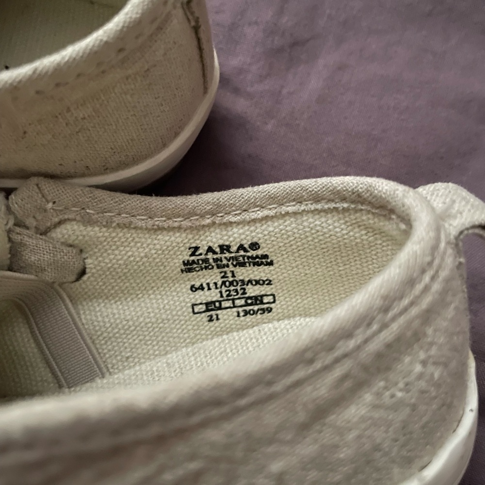 Zara sneakers with rabbit - Picture 3 of 4